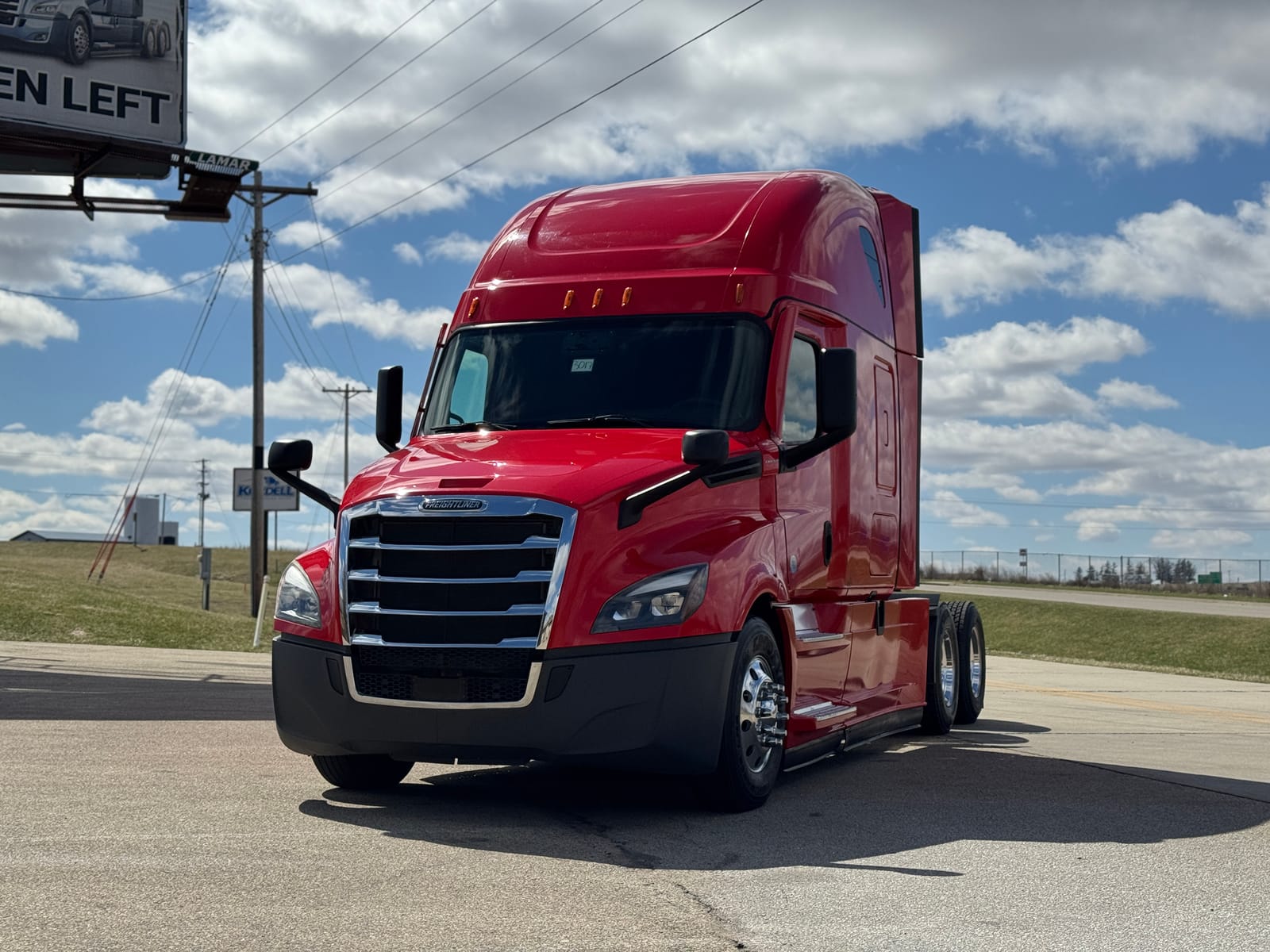 2023 FREIGHTLINER Cascadia 126