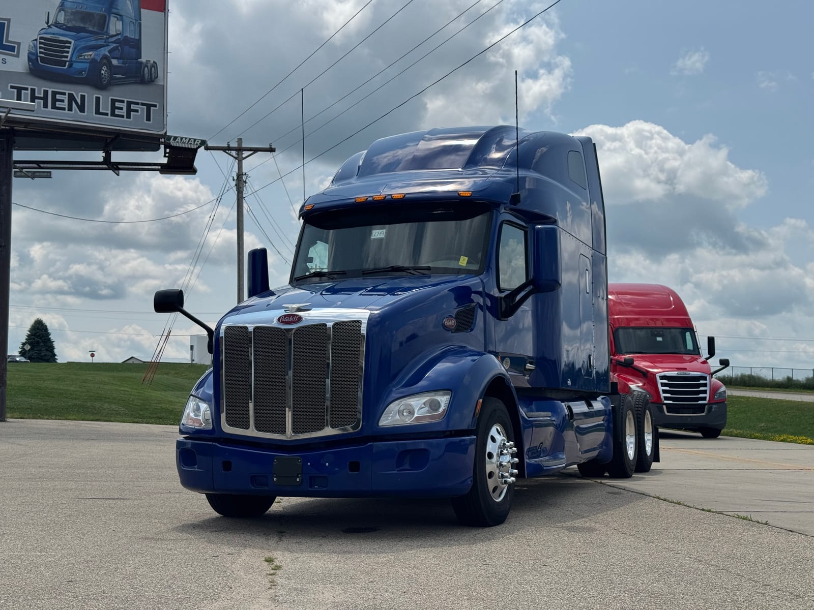 2022 PETERBILT 579