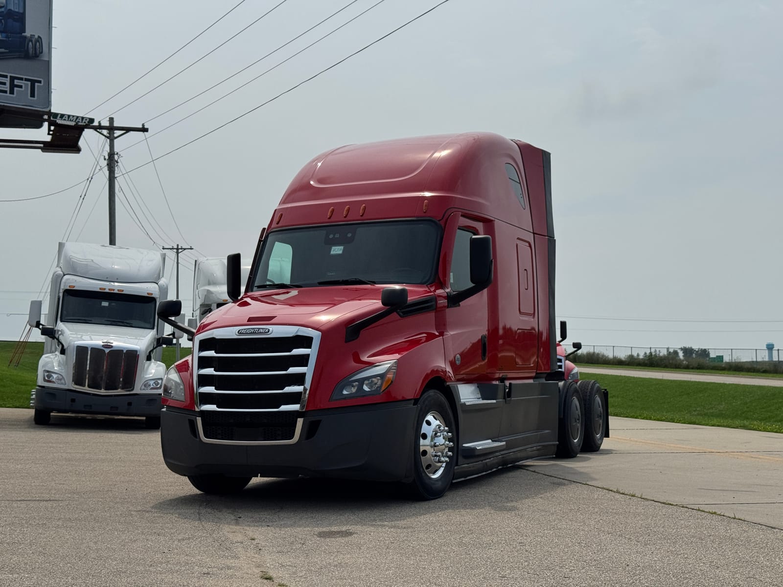 2023 FREIGHTLINER Cascadia 126