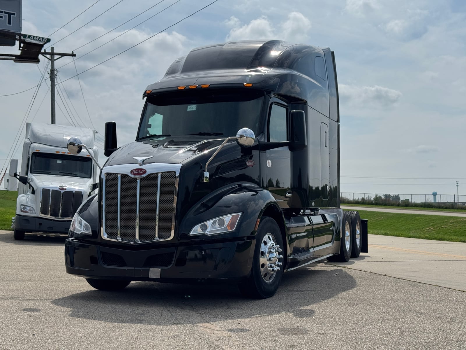 2022 PETERBILT 579