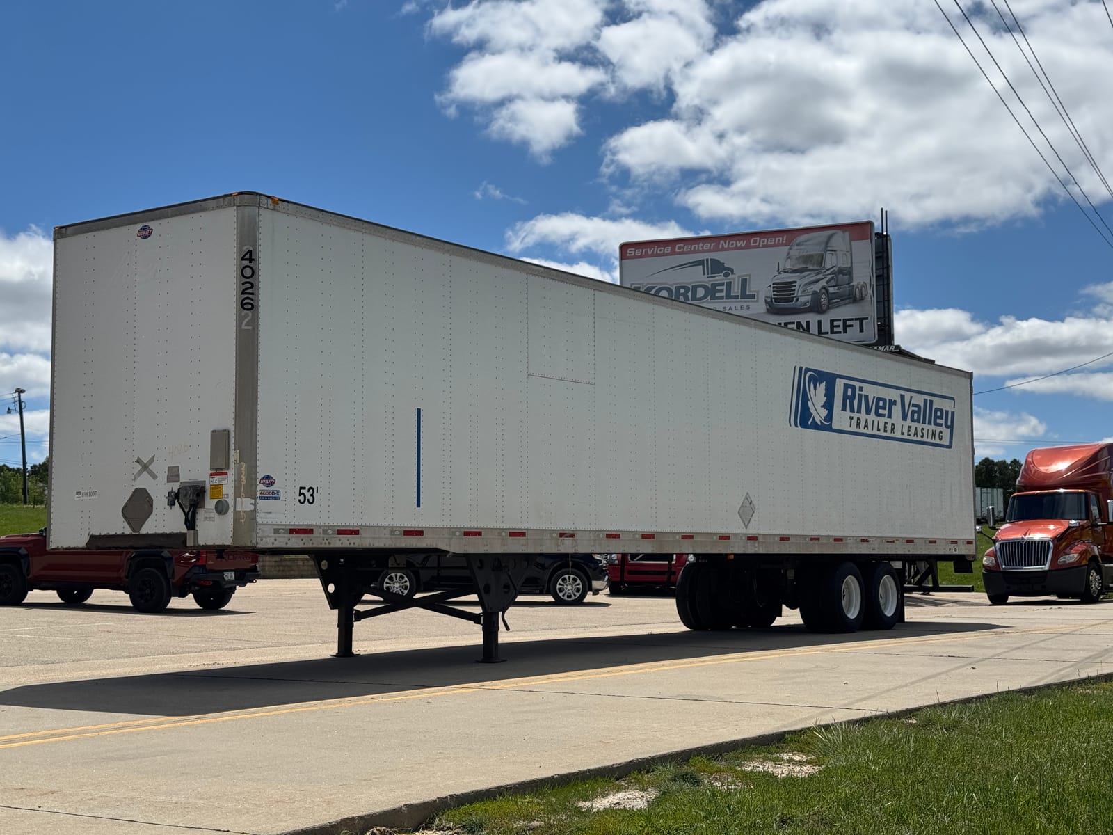 2014 UTILITY 4000 DX